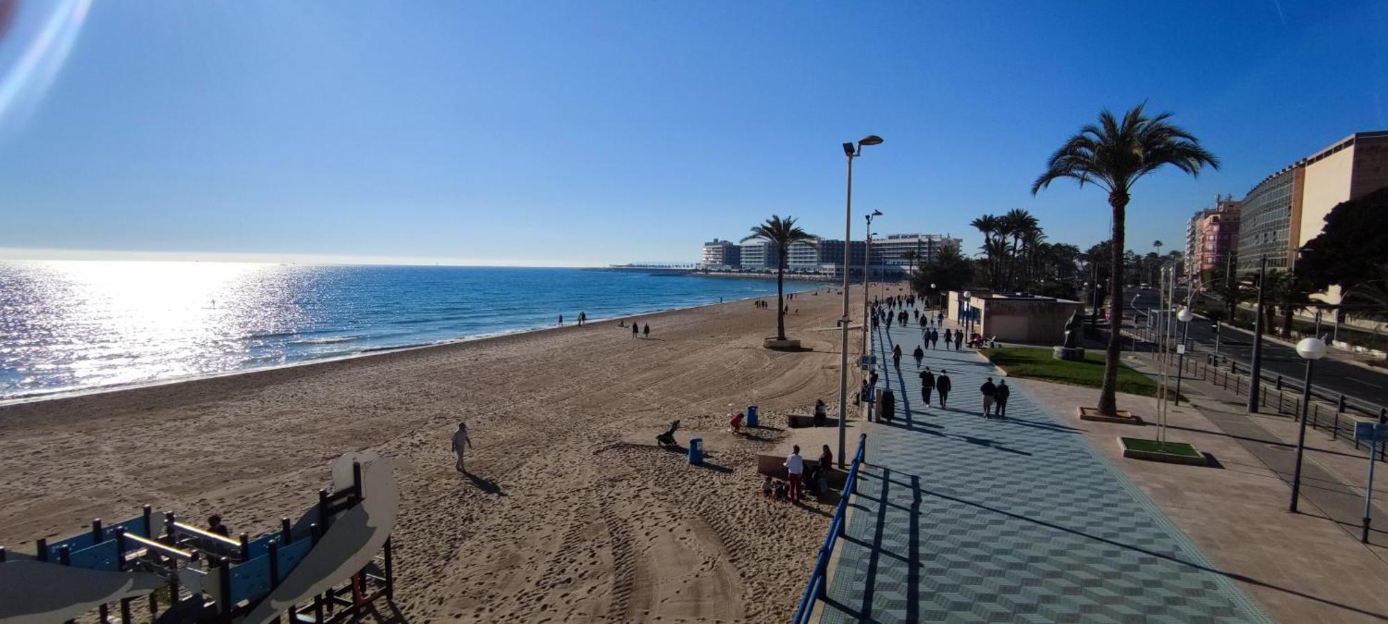 Alicante Beach And Center Exteriör bild